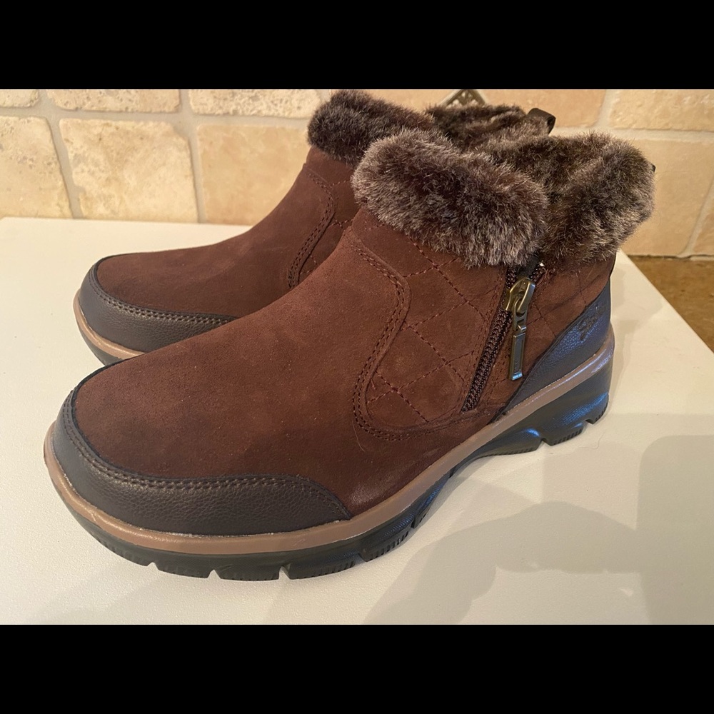 Skechers Easy Going Warm Vibes zipper booties NWOT